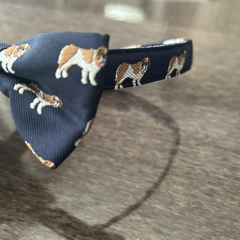 Janie & Jack bow tie- navy w/ dogs